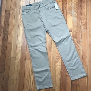 Banana Republic Men’s Traveler Pant